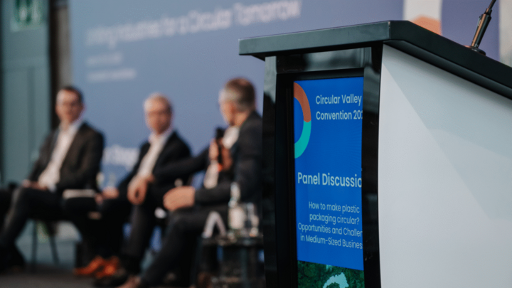 Podiumsdiskussion bei der Circular Valley Convention